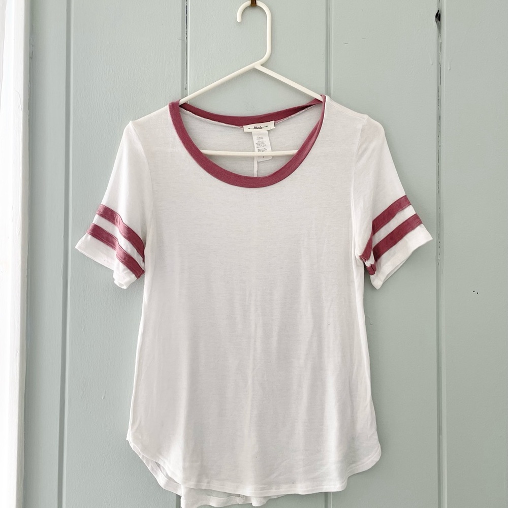 Atticute Brand Soft White Sporty T-shirt Mauve Details / Small / Good Condition